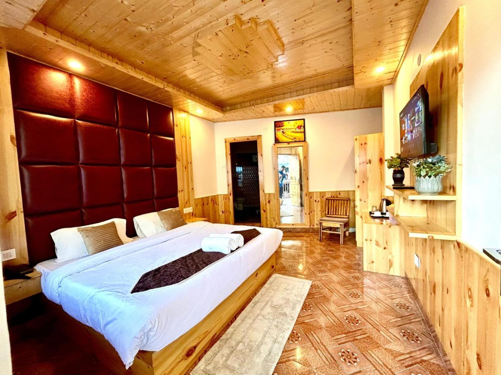 Hotel Jannat Manāli Dış mekan fotoğraf