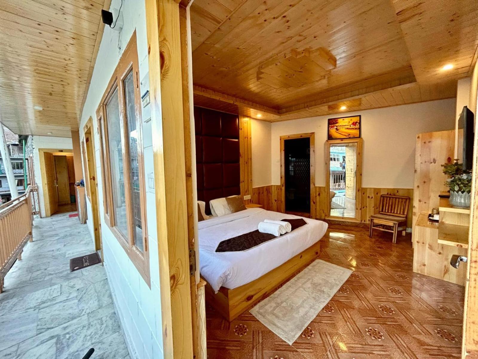 Hotel Jannat Manāli Dış mekan fotoğraf